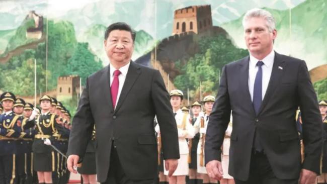 Xi Jinping y Miguel Díaz-Canel durante una visita del gobernante cubano a China.