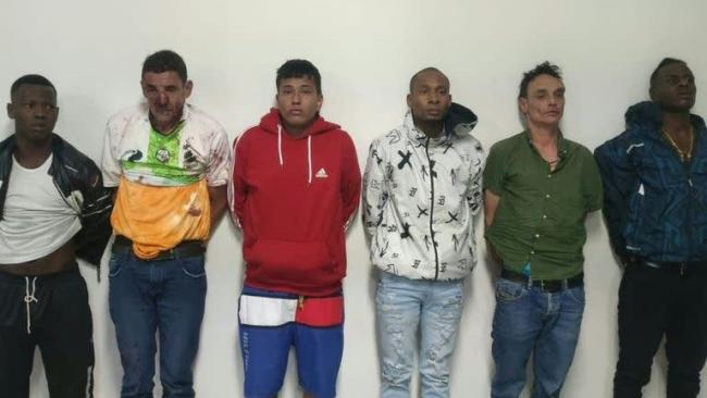 Presuntos sicarios detenidos por su implicación en el asesinato del candidato a la Presidencia de Ecuador.