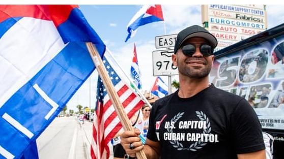 El cubanoamericano exlíder de los Proud Boys Enrique Tarrio.