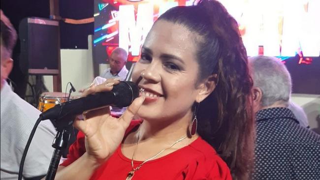 Katia Naranjo, vocalista de la orquesta Original de Manzanillo.