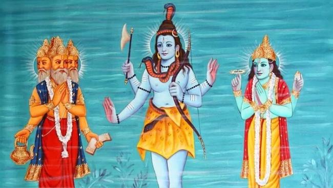 Trimurti: Brahma, Shiva y Vishnu.
