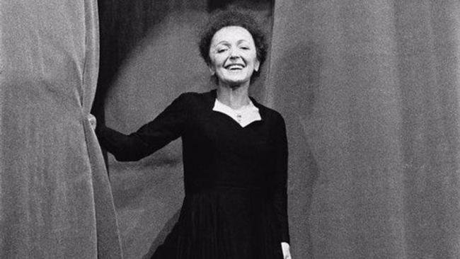 Édith Piaf en escena.