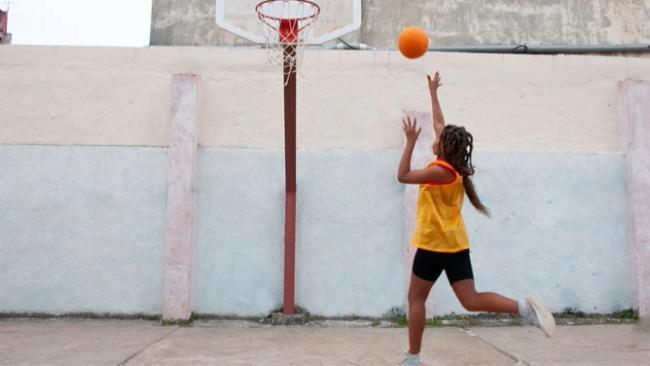 Jugadora cubana de baloncesto.