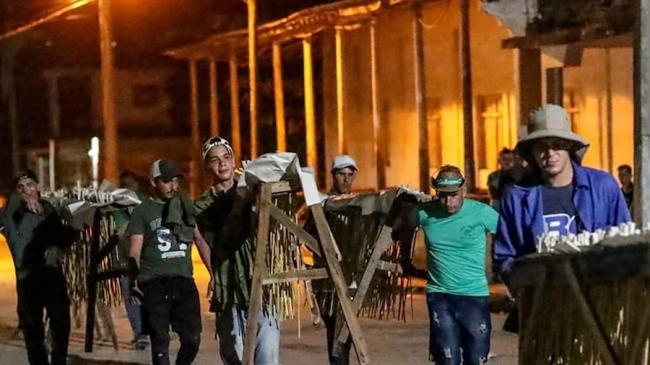 Preparativos para una parranda en Guayos, Sancti Spíritus.