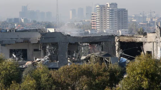 Un edificio dañado por misiles en Erbil, Irak, el 16 de enero de 2024.
