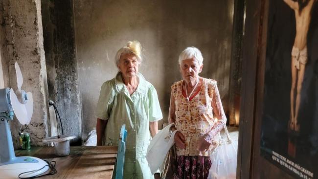 Dos ancianas cubanas necesitadas.