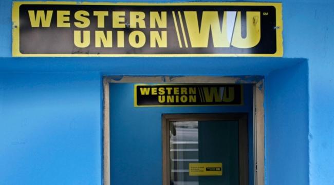 Una oficina de Western Union en Cuba.
