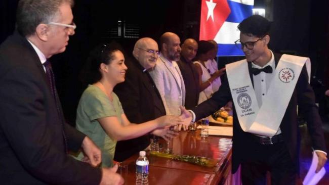 Acto de graduación en La Habana.
