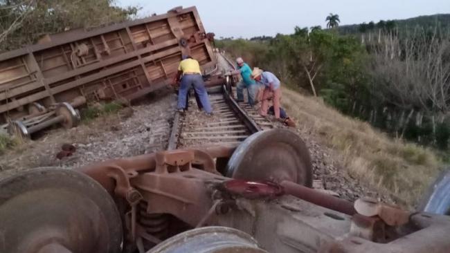 Accidente de un tren cargado de petróleo en Sancti Spíritus.