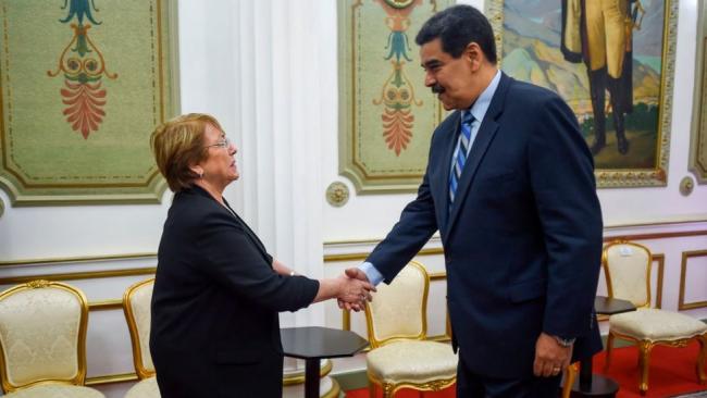Michelle Bachelet y Nicolás Maduro.