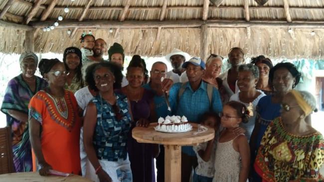 Activistas en una celebración por el Día de África.