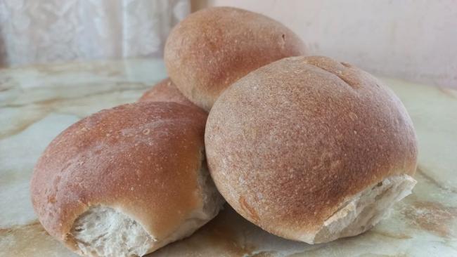 Pan de la bodega en Cuba.