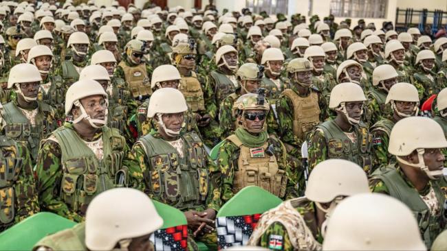 El contingente de Kenia es despedido en Nairobi.