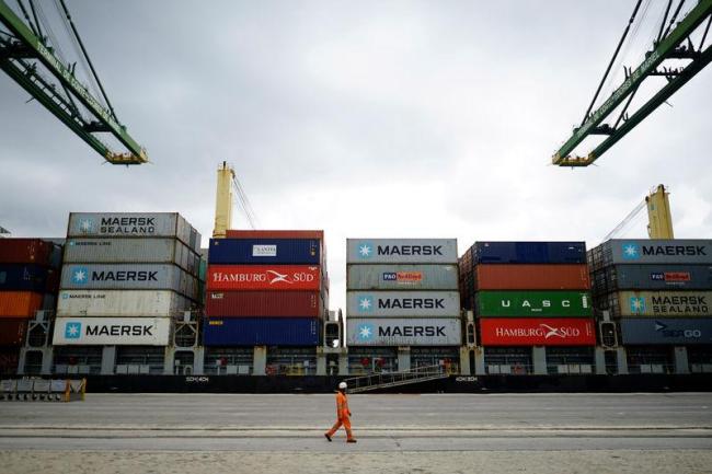 Contenedores en el puerto de Mariel.