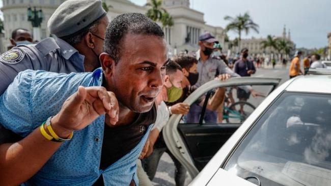 Arresto de cubanos en La Habana el 11 de julio de 2021.