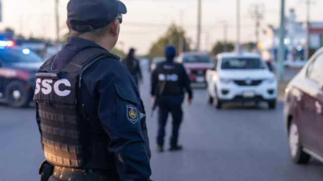 Agentes policiales en México.