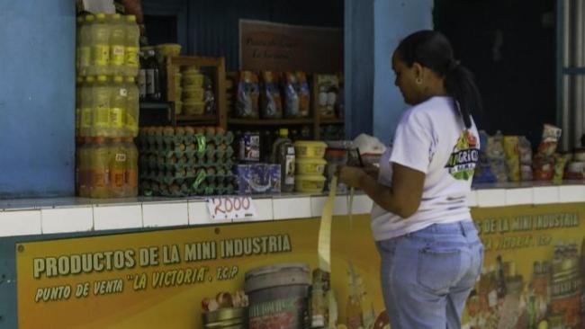 Un punto de venta del sector no estatal.