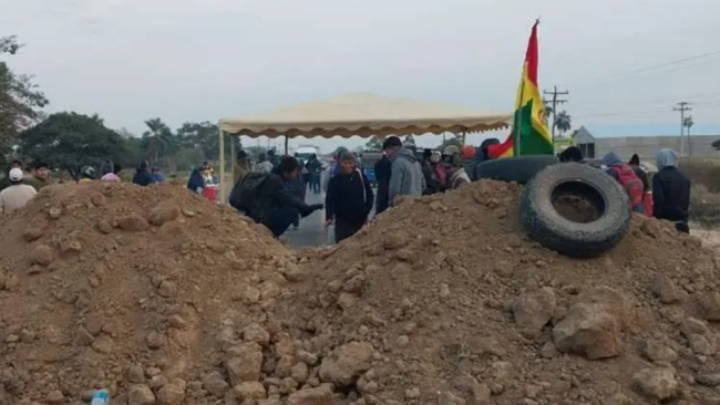 Bloqueos de carreteras en Santa Cruz, Bolivia.