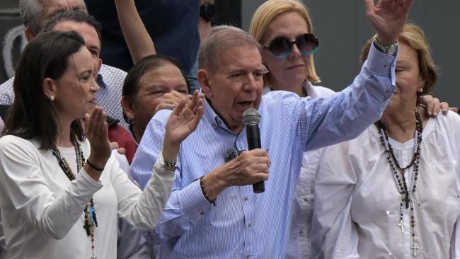 Edmundo González Urrutia junto a María Corina Machado.