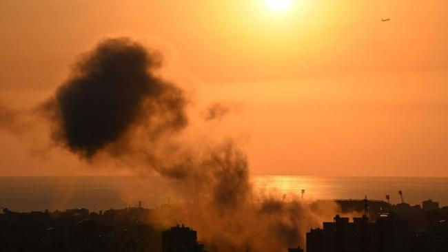 Humo en la zona de nuevos bombardeos de Israel en el Líbano.