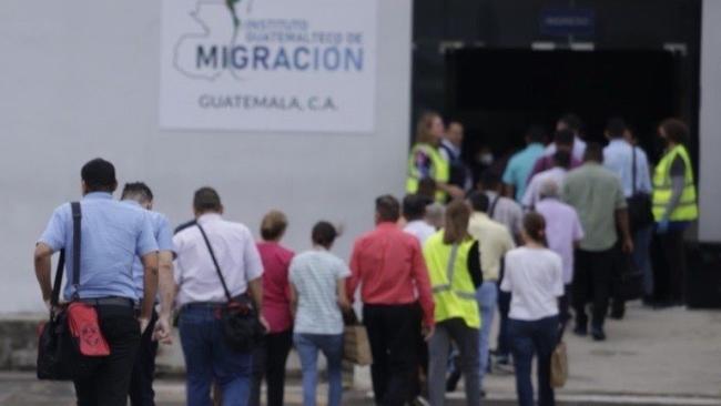 Llegada a Guatemala de los presos políticos excarcelados.