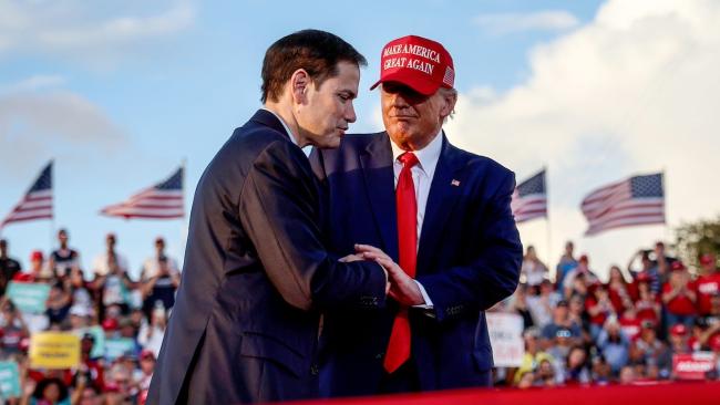 Marco Rubio, futuro secretario de Estado, y el presidente electo Donald Trump en Miami en 2022.