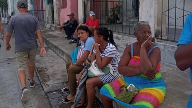 Mujeres cubanas en una calle de La Habana.