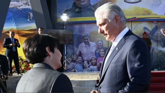 Miguel Díaz-Canel a llegar a Venezuela el 10 de enero.