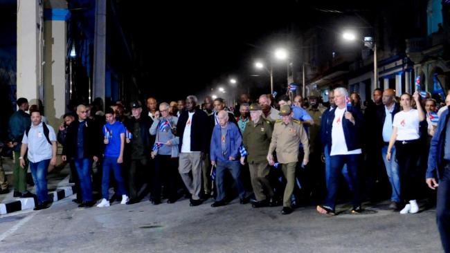 Históricos del régimen encabezan la Marcha de las Antorchas el lunes 27 de enero en La Habana.