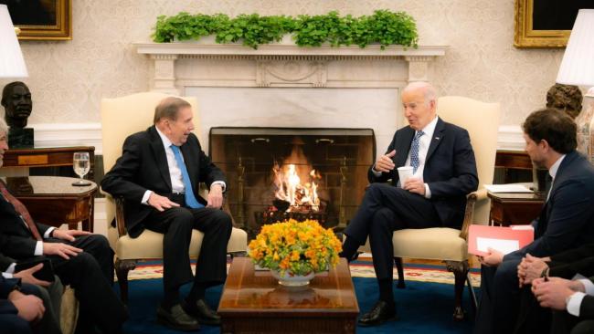 Edmundo González y Joe Biden en la Casa Blanca el 6 de enero.