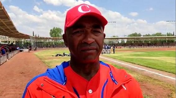 El destituido manager del equipo cubano de béisbol, Armando Johnson.