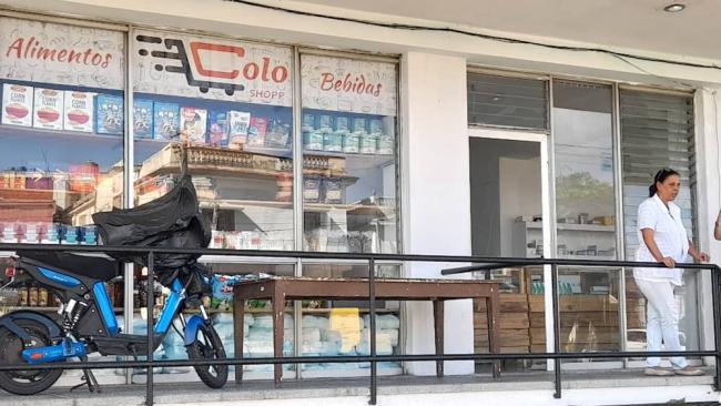 Una farmacia en La Habana. 