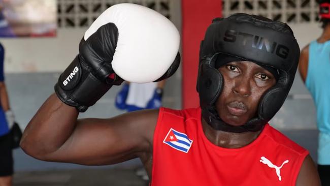 La boxeadora cubana Yakelín Estornell.