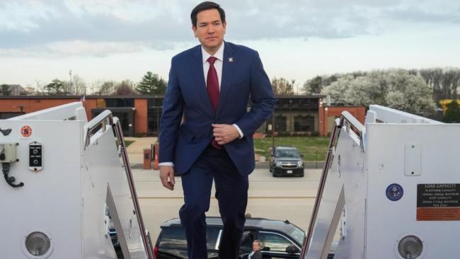 Marco Rubio al partir hacia Jamaica, primera parada de su viaje.