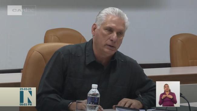 Díaz-Canel en una reunión de balance del sistema bancario cubano.