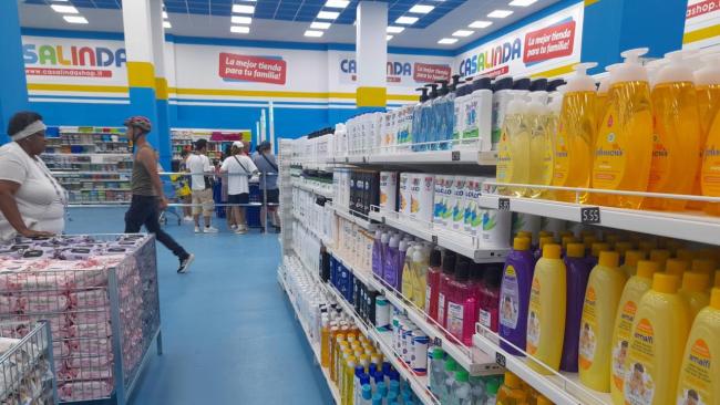 Tienda Casalinda por dentro.