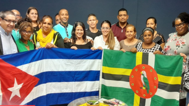 Médicos cubanos enviados a Dominica.