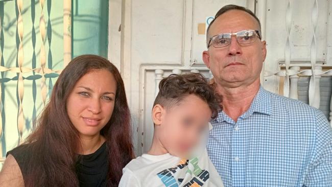 Nelva Ortega, José Daniel Ferrer y el pequeño hijo de ambos.