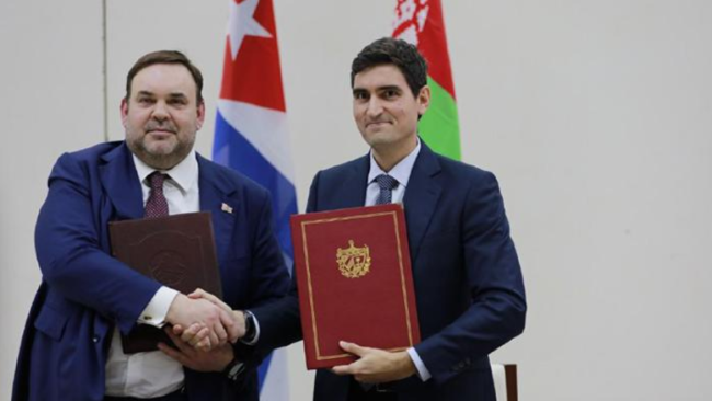 Firma de acuerdos entre La Habana y Minsk.