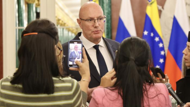 El vicepresidente ruso Dimitri Nikolaevich Chernyshenko.