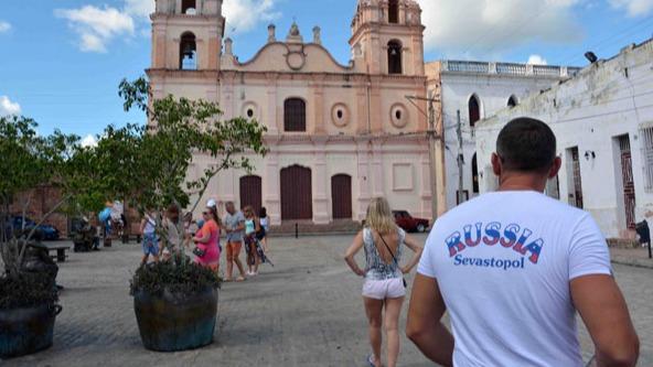 Turistas en Cuba.