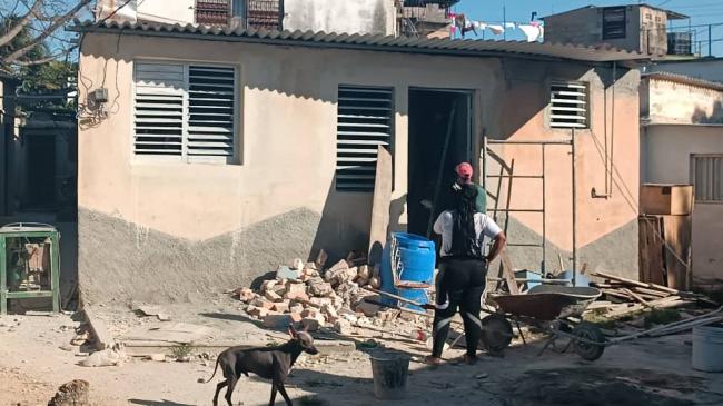 Una vivienda en construcción en Cuba.