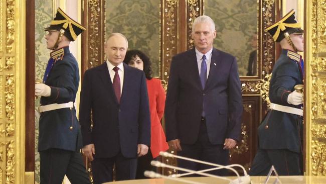 Vladimir Putin y Miguel Díaz-Canel en Moscú.