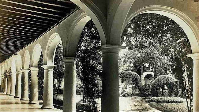 Interior del Convento de Santa Clara, La Habana, en una foto histórica.