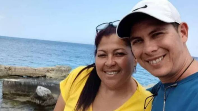 Los pastores Luis Guillermo Borjas Navarro y Roxana Rojas Betancourt.