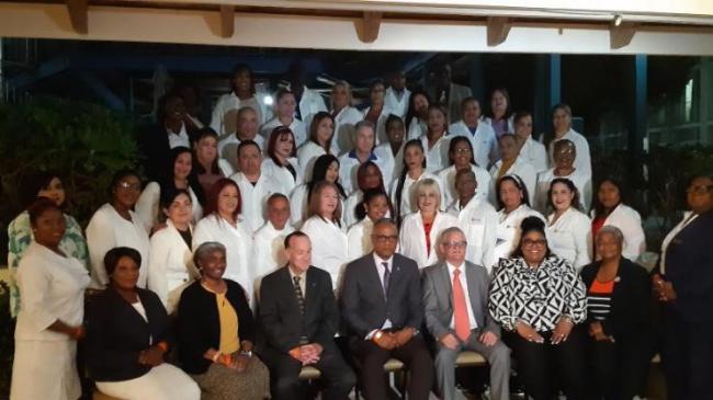 Médicos cubanos en Bahamas.