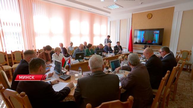 Videoconferencia entre funcionarios de Minsk y La Habana.
