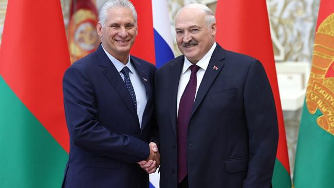 Díaz-Canel y Lukashenko en Minsk el 25 de junio.