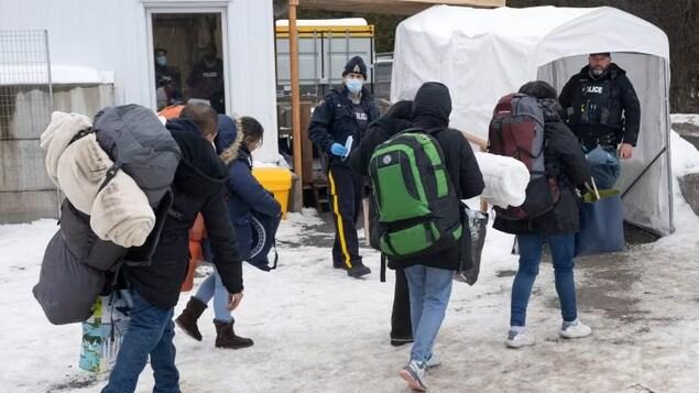 Solicitantes de asilo en la frontera sur de Canadá.