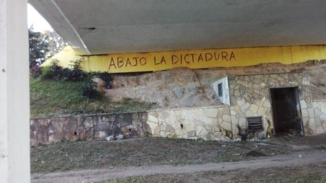 Pintada contra el régimen en La Habana.